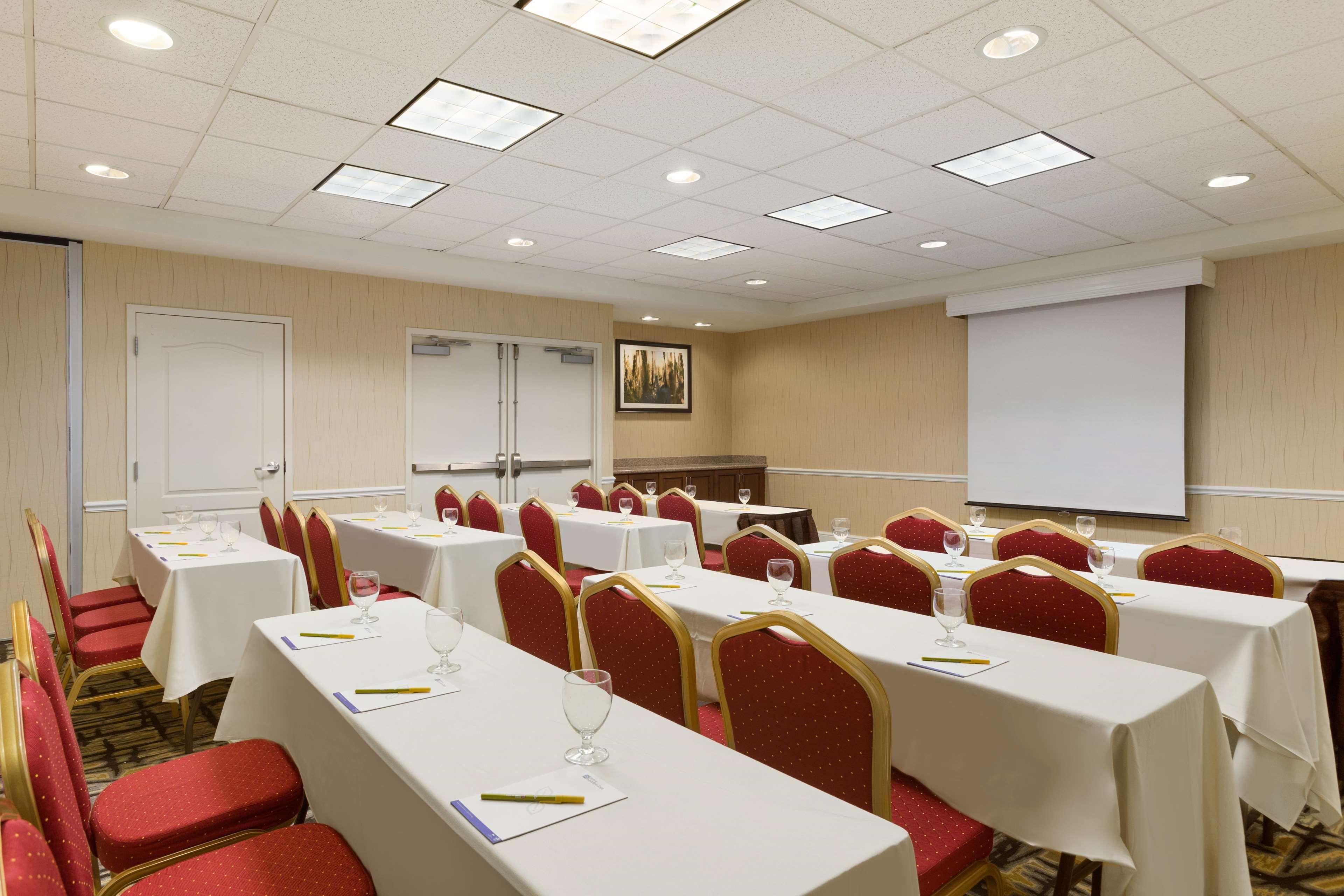 Hilton Garden Inn Shelton Eksteriør billede